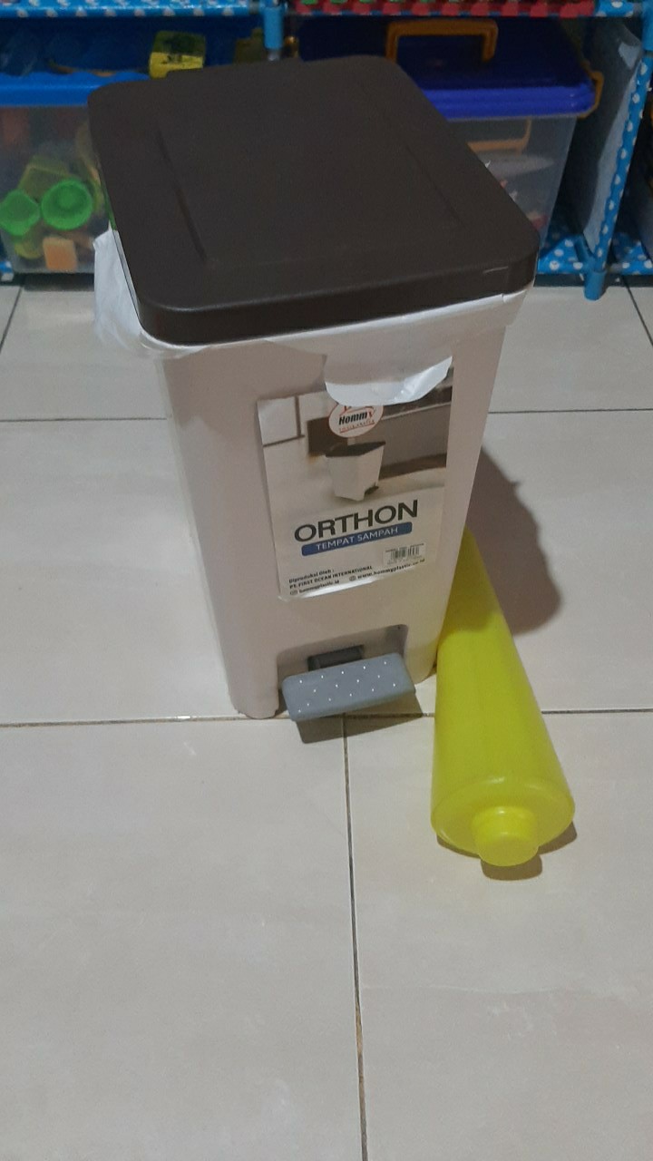 Tempat Sampah/tempat Sampah Injak/tempat Sampah Orthon/tempat Sampah 20liter/tempat Sampah Homy