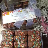 

Choco Cookies Ollachamade, Toples Persegi panjang/kotak 350gr