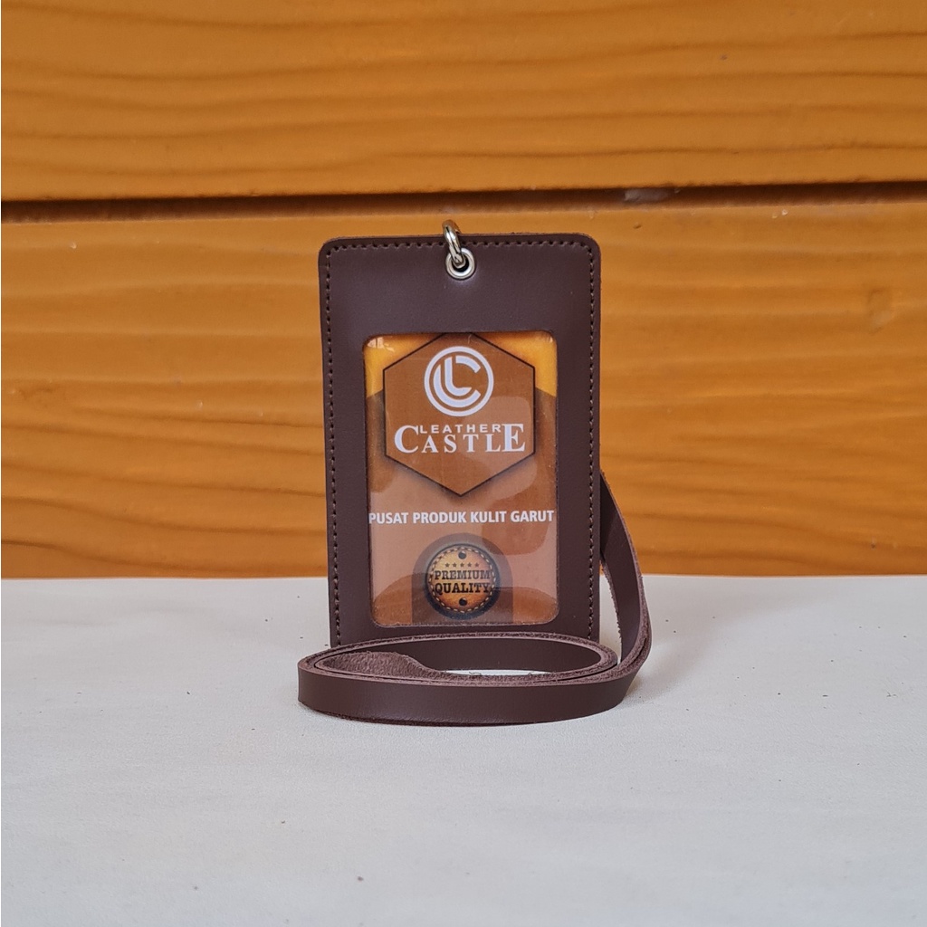 

Id Card Holder Gantungan Id Kulit Leather Castle Warna Coklat