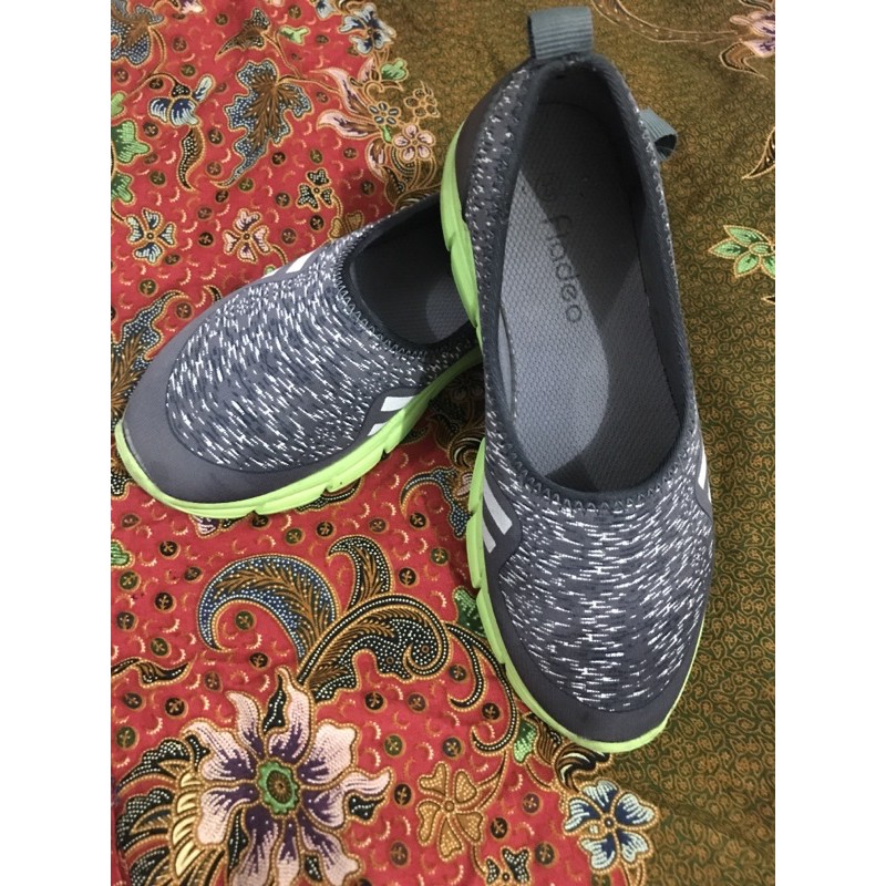 sepatu anak fladeo