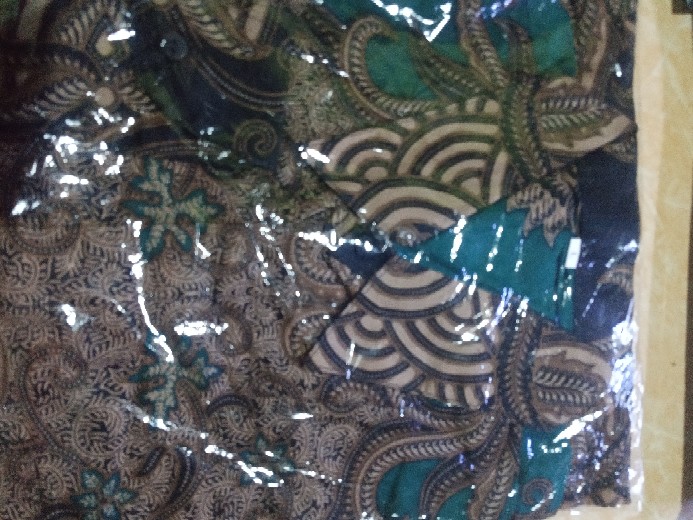 Kemeja Batik Slimfit Lengan Panjang Modern Baju Batik Distro Pria Batik Diamond