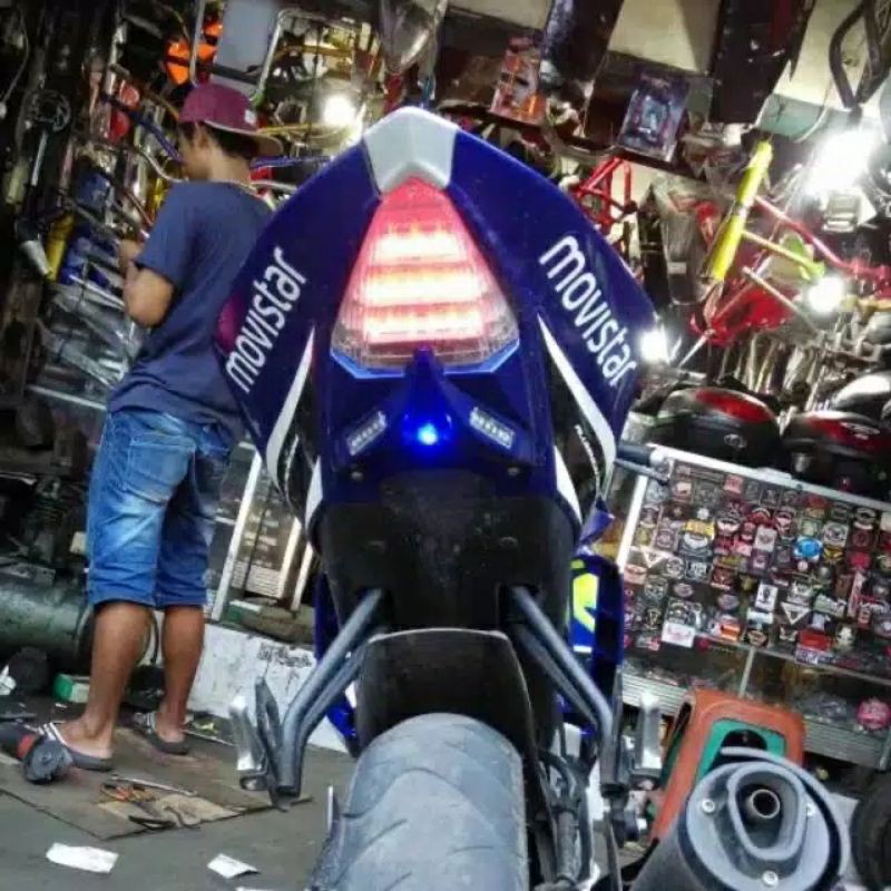 # fender variasi fender r15 ninja 250 gsx cbr undertail fender sein belakang