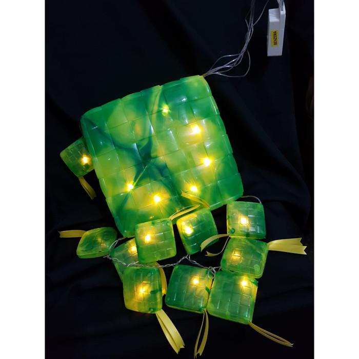 Lampu Hias Lebaran. Lampu Hias Ketupat Besar