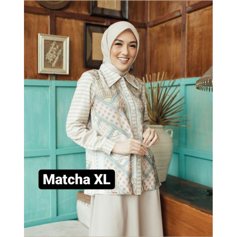 Pakarena Blouse Matcha Wearing Klamby
