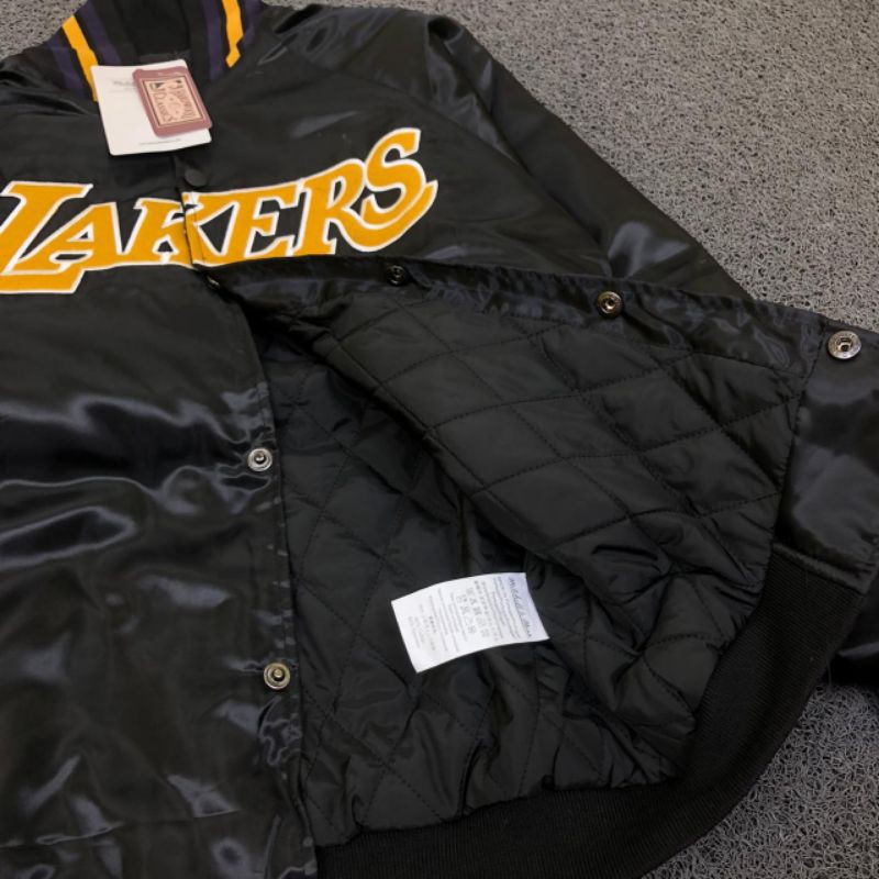 JAKET BOMBER LAKERS HIGH QUALITY CASUAL HYPE FASHION PRIA