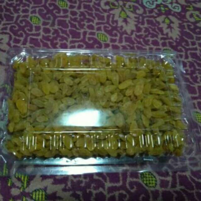 

Kismis hidangan oleh-oleh haji/umroh berisi (1kg)