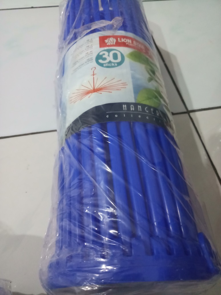 Lion Star Folding Hanger / Gantungan Baju Bayi