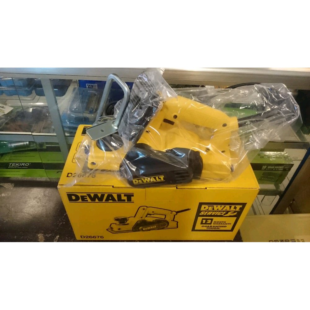 DEWALT MESIN SERUT KAYU HITAM PLANER D26676