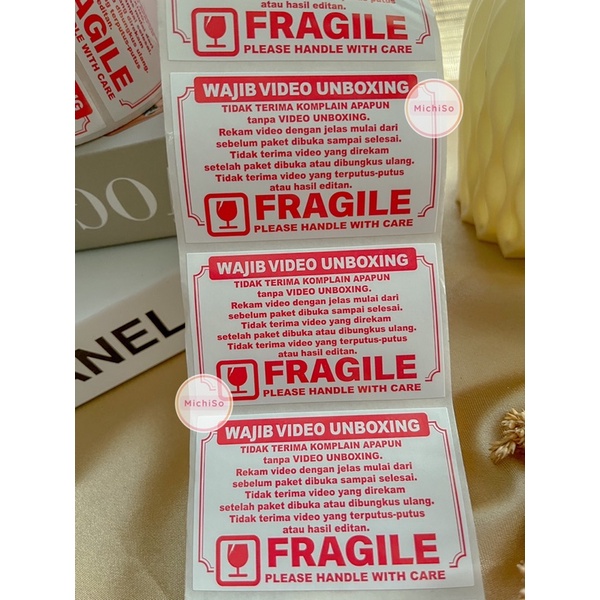 

sticker wajib unboxing per PCS | sticker fragile 80x50CM | label unboxing | label sticker jangan dibanting | sticker olshop | sticker unboxing | sticker video unboxing - MichiSo.id