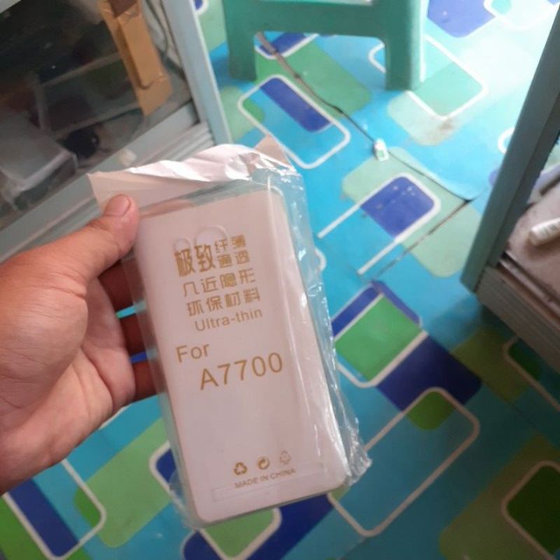 Softcase Lenovo A7700 Case Bening Lenovo A7700