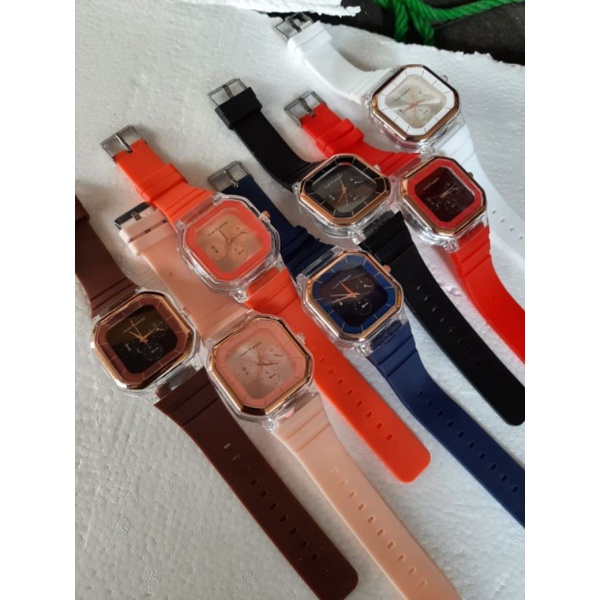 (Terima Cod)Jam Tangan Wanita Hushhpuppies Crono 3 No Tanggal Strap Rubber/Karet(Dikirim Jakarta)