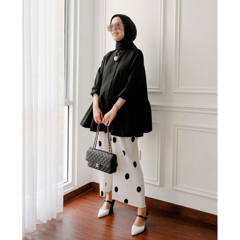 mina top black iymelsayshijab.id Preloved SOLD