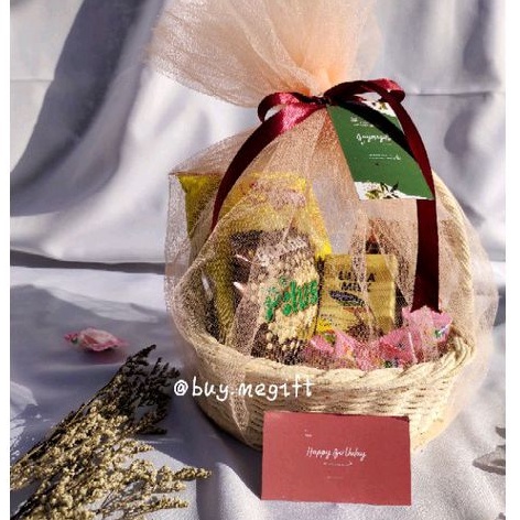 

Hampers | Keranjang Mini | Kado Ulang Tahun