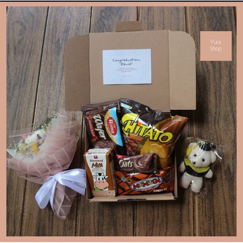 SNACK BOX | GIFT BOX PAKET SILVER (BISA REQUEST TULISAN &amp; ISI)