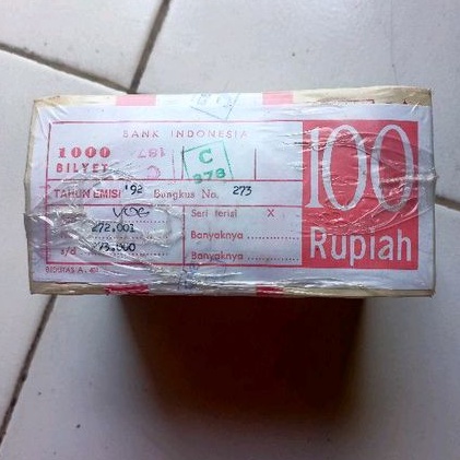 Uang Kuno 100 Rupiah Pinisi 1992 Brut Urut Murah