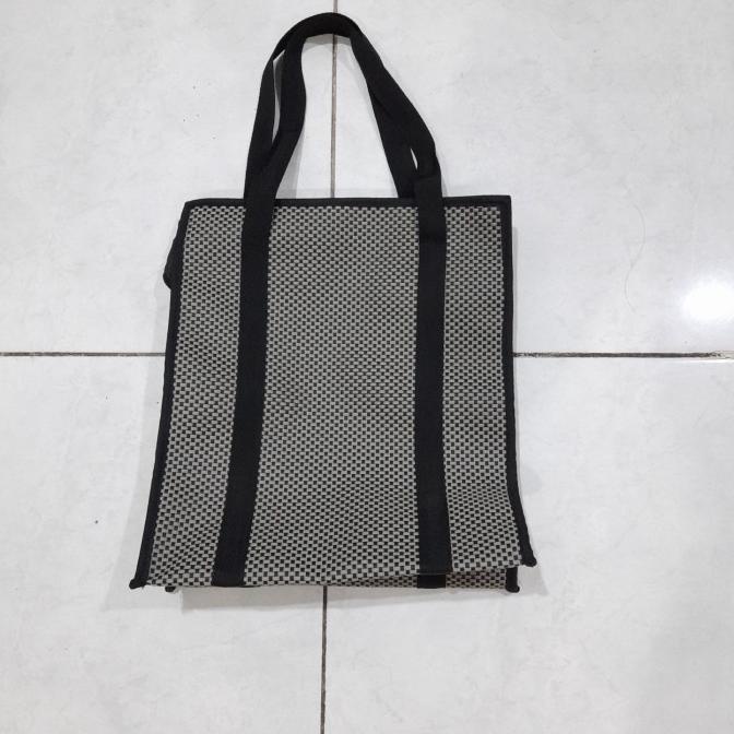 

Silahkan Order] Tas Barang Sedang 34x30,5x12.5 Kuat Serbaguna Bahan Tebal