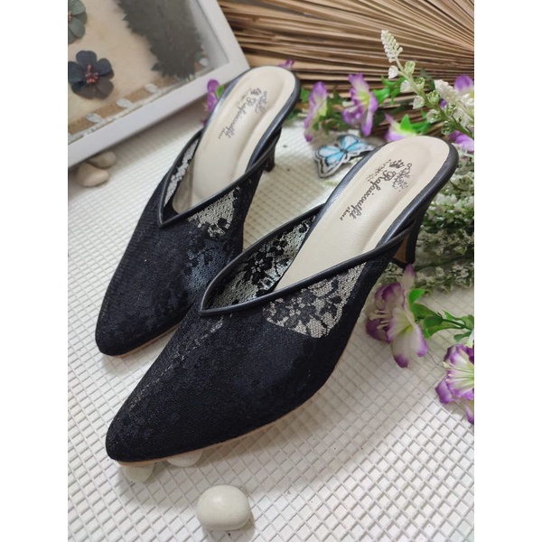 sepatu Johana hitam 7cm lancip