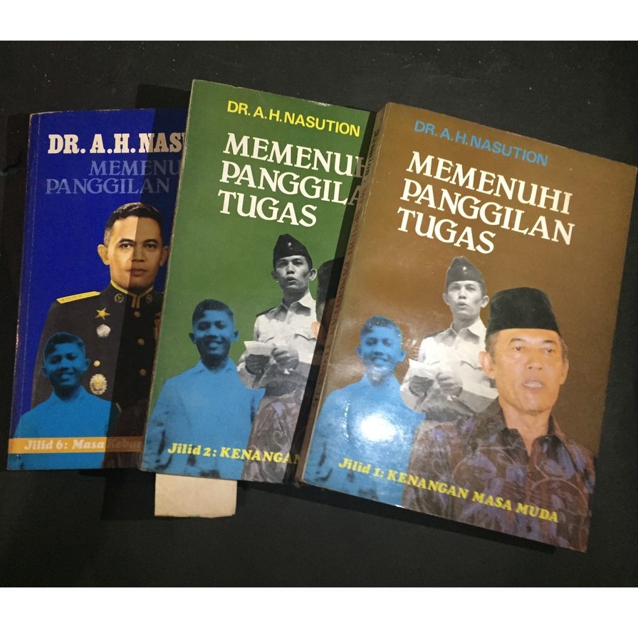 MEMENUHI PANGGILAN TUGAS by DR. A. H. NASUTION JILID 1, 2, 6