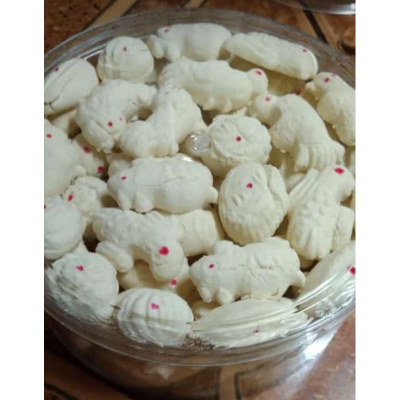 

Kue BANGKITSANTAN WYSMAN