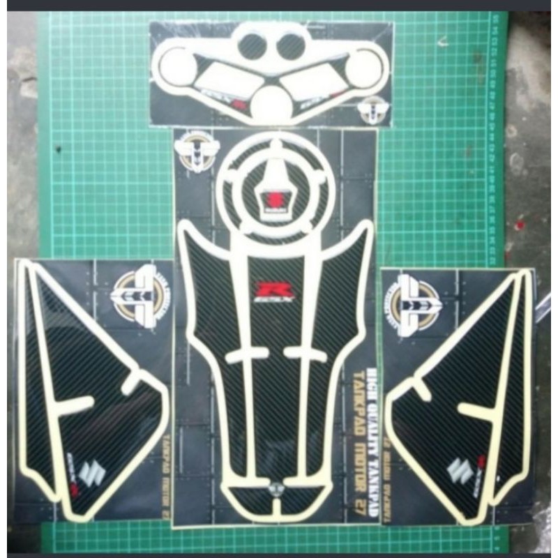 sticker resin timbul tankpad suzuki GSX R 150