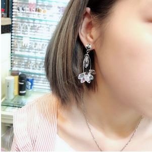 Anting Korea Fashion Import Bunga Kristal