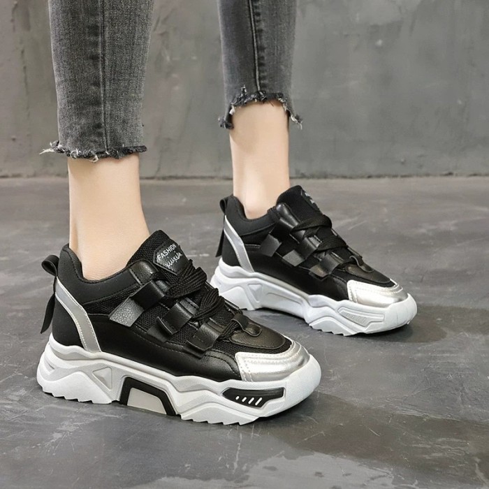 SEPATU SNEAKERS WANITA MK35