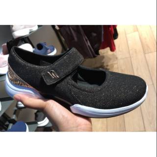 skechers lab