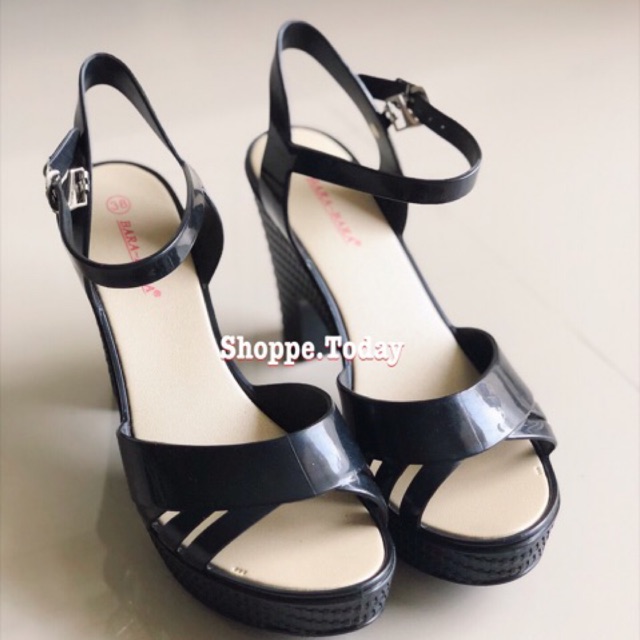 sepatu heels jelly