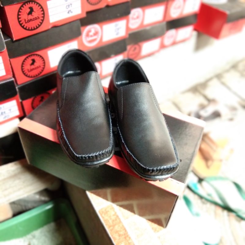 Sepatu pria casual santai kerja kulit