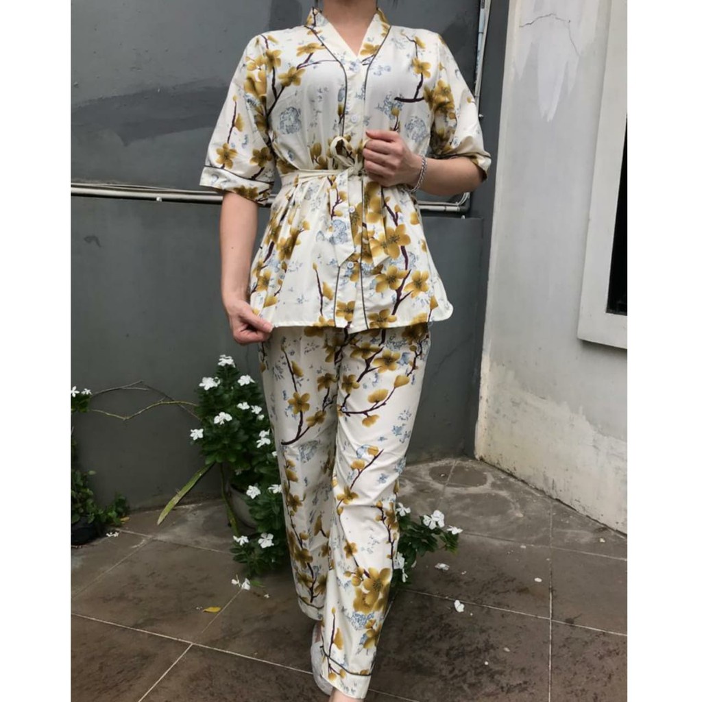 JNV Setelan Kimono CP Wanita Motif Karakter Kartun - Baju Tidur Kimono Lengan Pendek - Bahan Katun-Sakura Kuning