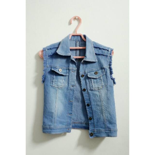 VEST JEANS #preloved #garagesale #second #secondhan