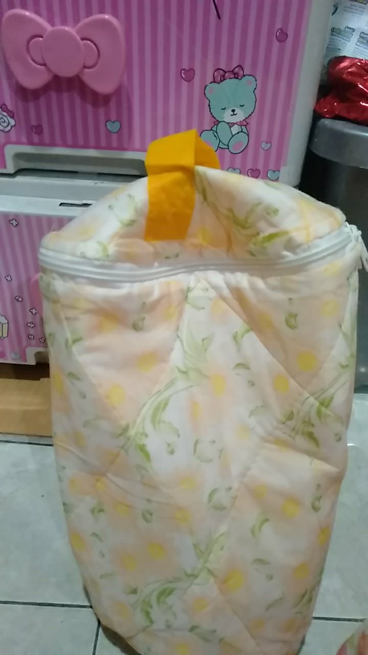 Dengan Lapis Busa Sarung Piring 21cm