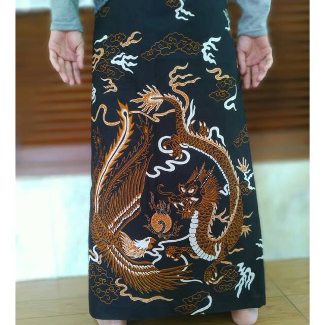 Sarung burung naga