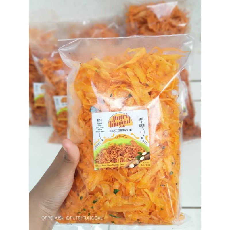 

Keripik singkong serut Daun jeruk by Dina 250gr