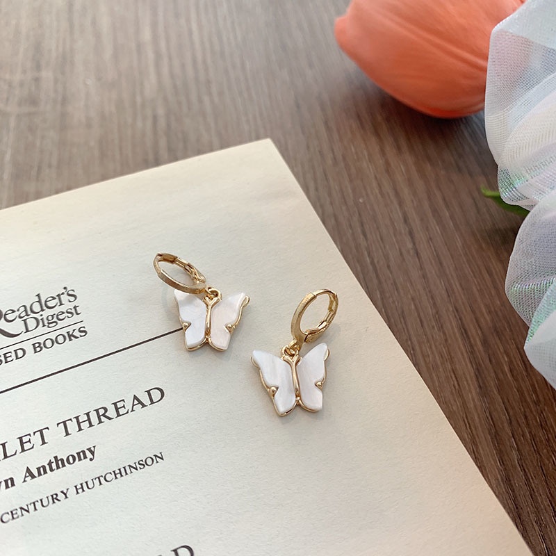 Butterfly Anting Bentuk Kupu-Kupu Model Simple