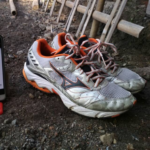 mizuno wave ultima 9 orange