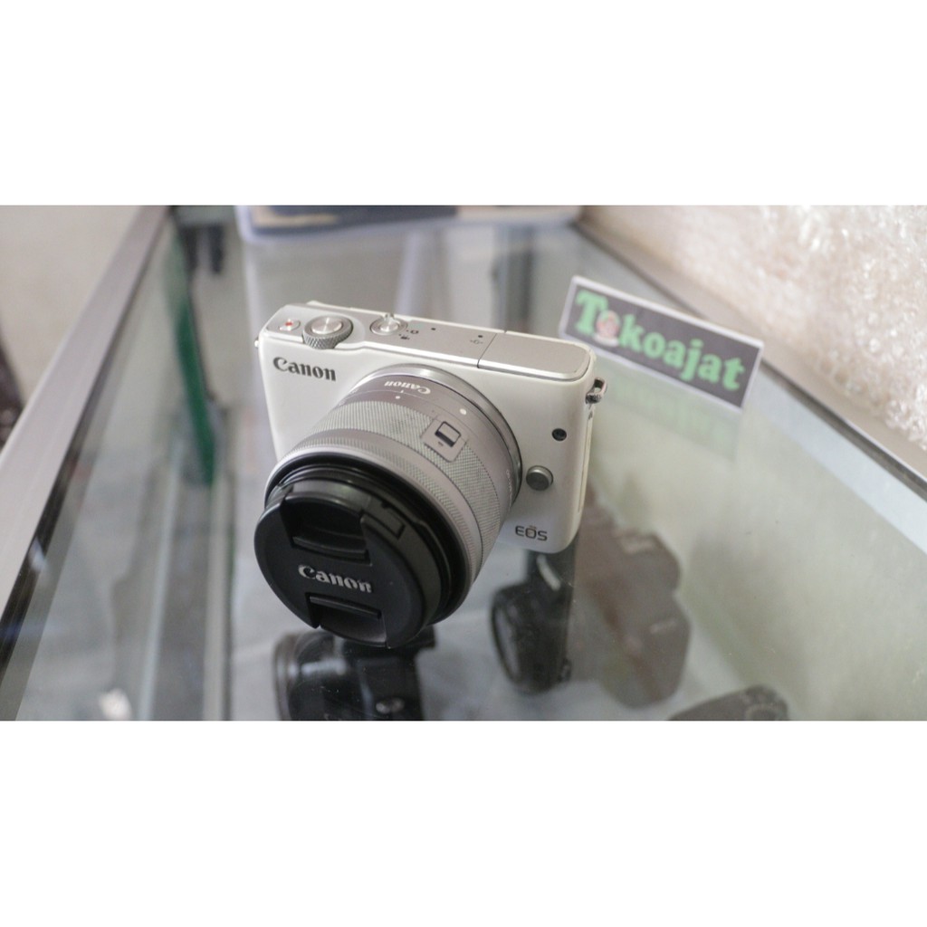 Mirorless Canon EOS M10 putih