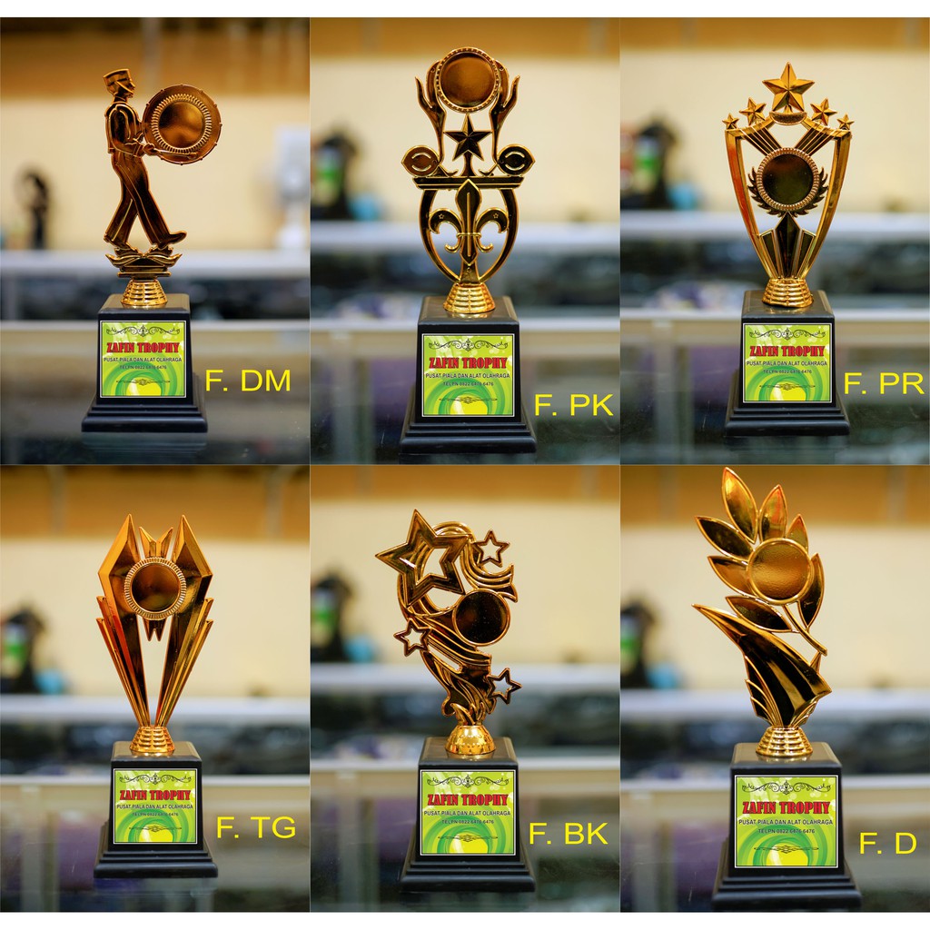 Piala Murah Tinggi 30cm / Piala Drumband / Piala sepak bola / Piala plastik emas / Piala Pramuka