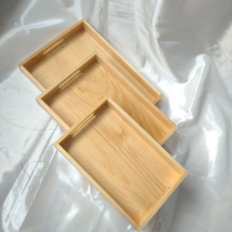 Nampan / Tray Kayu Pinus Pegangan Datar / Tempat Seserahan