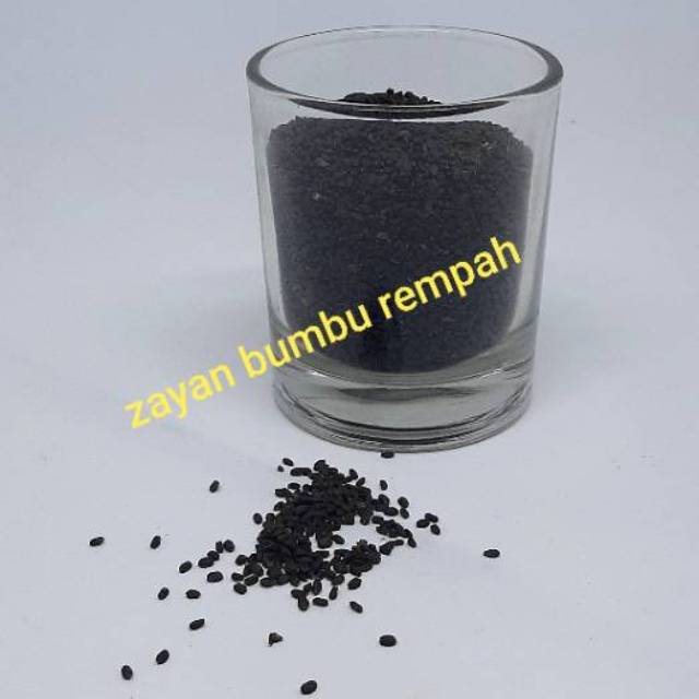 

Biji selasih