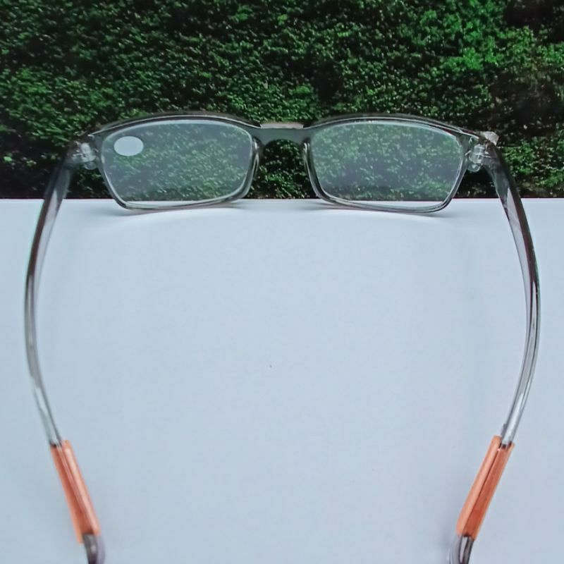 Kacamata Plus Lensa Kaca/Lentur Elastis Antiradiasi