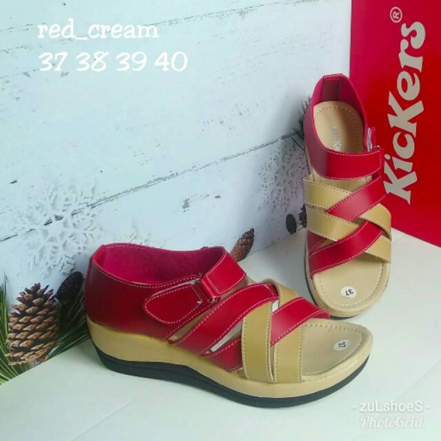 Sandal Sepatu Wedges Kickers