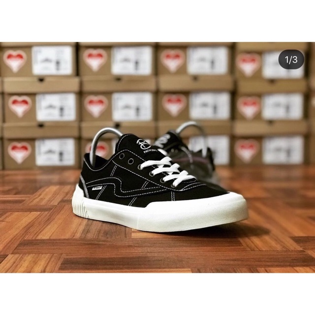 Patrobas Equip Low Black/White