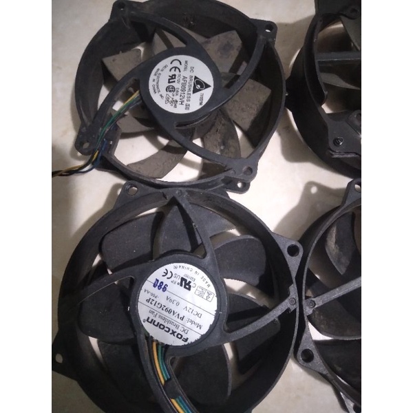 Fan Dc 12V amper rata2 pada gambar