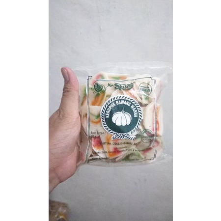 

Kerupuk Bawang Putih Pelangi Merk Mr. Spicy Kemasan 250 Gram