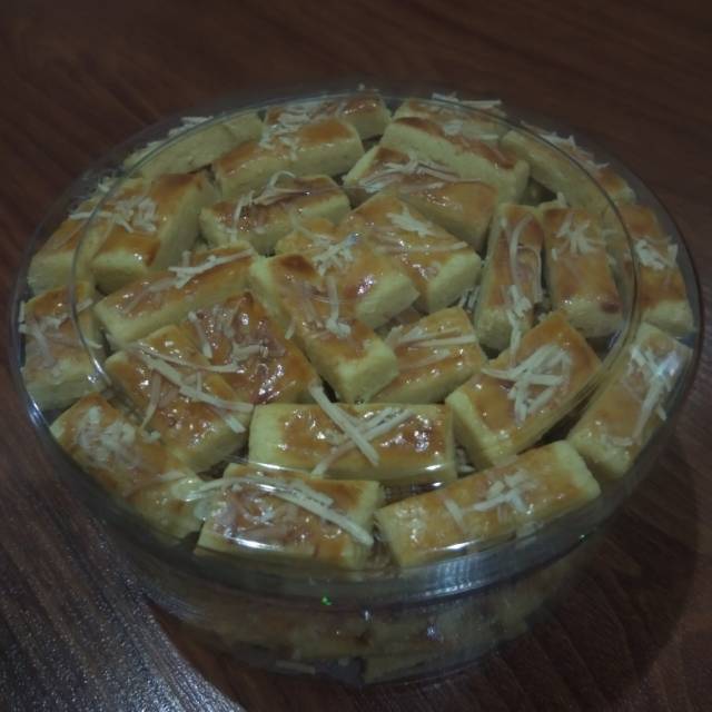 

Kue kering kastanggle