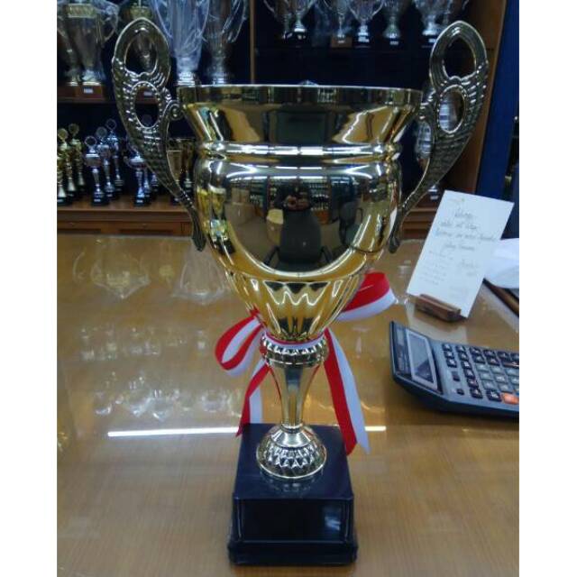 PIALA TROPHY KUNINGAN CHAMPION