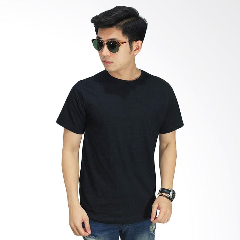 PESTA RAKYAT HARGA MERAKYAT - BAJU KAOS POLOS PRIA - BAJU KAOS POLOS PRIA WARNA HITAM DAN PUTIH - BA