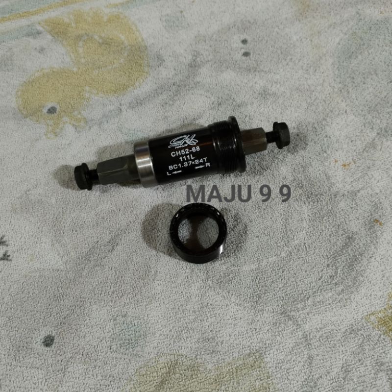 Bottom brecket bb kotak Sepeda CH bearing 111L