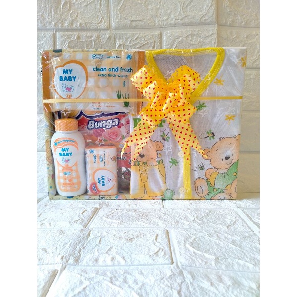 Kado bayi lahir murah